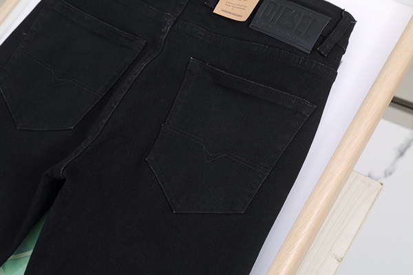 ブランドジーンズ角部分ディテール